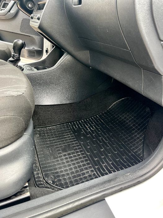 Skoda Fabia 2013рік.в рідній фарбі.автомат.