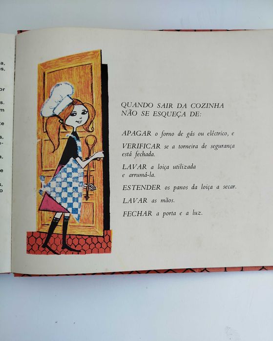Antigo e raro Livro de Culinária "A Colher de Pau" - 1966