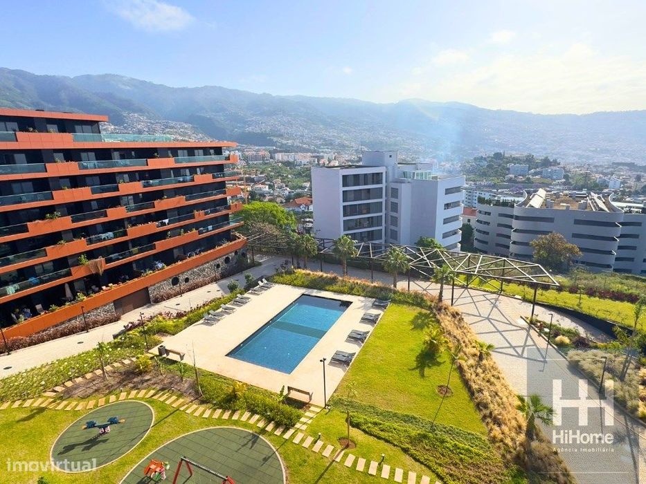 Apartamento T1 mobilado com vista mar em condomínio com piscina