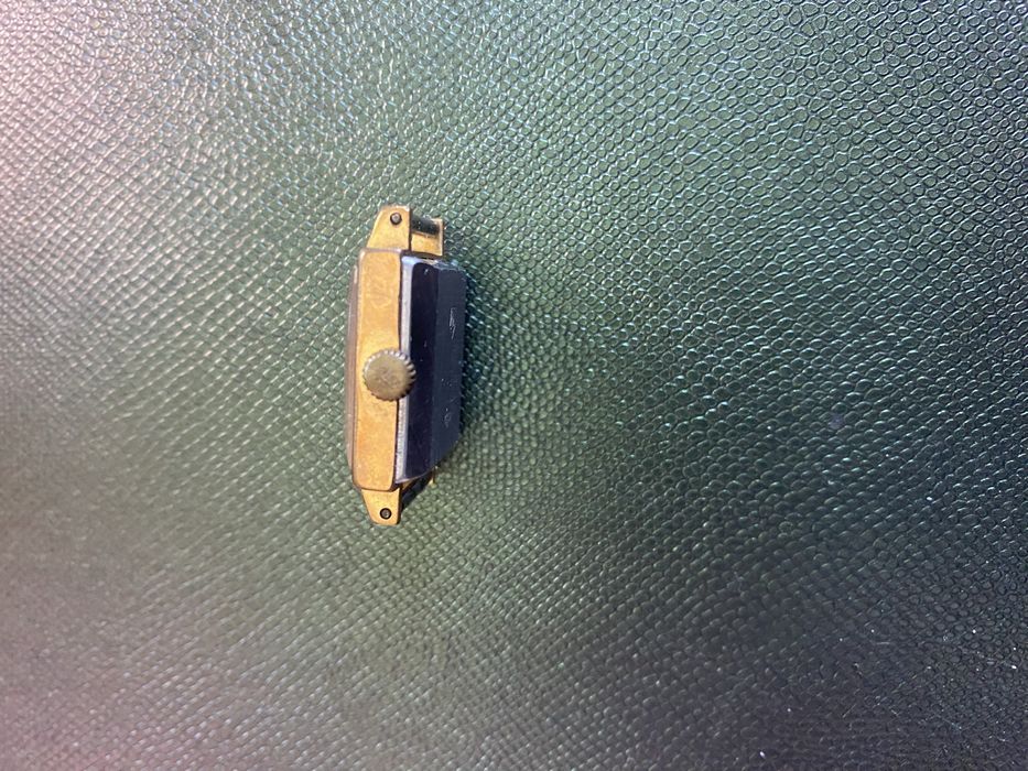 Жіночий годинник  « Луч»