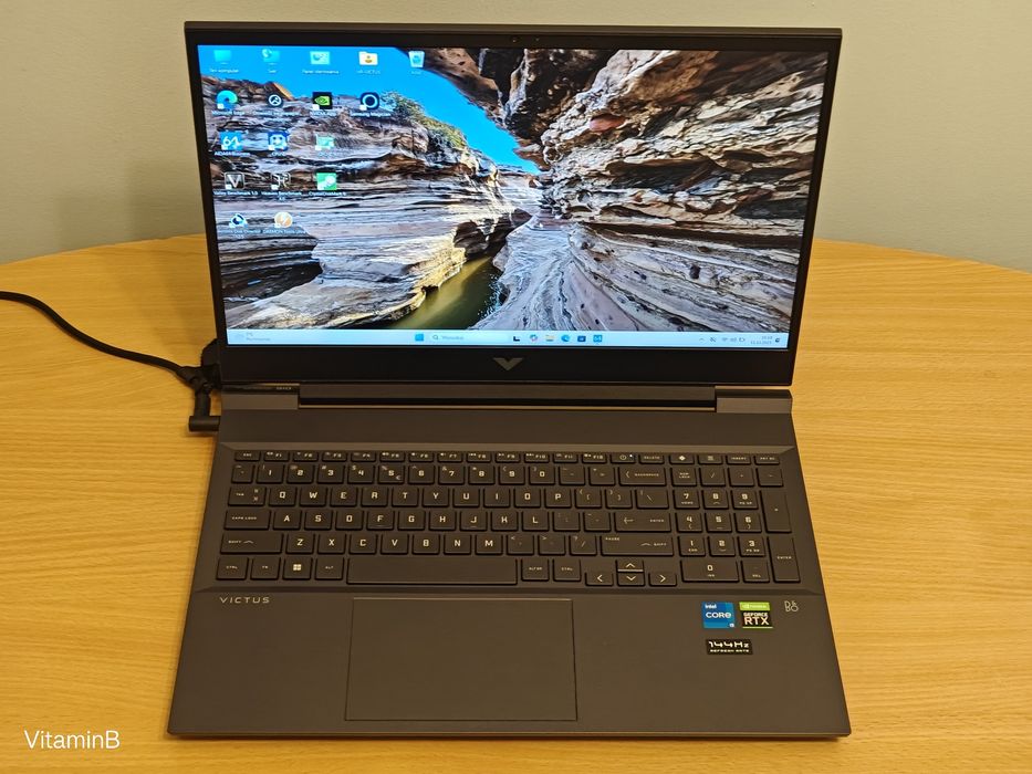 Laptop HP VICTUS 16 (i5-11400H, RAM 16GB, RTX3050 4GB, M.2 1TB)