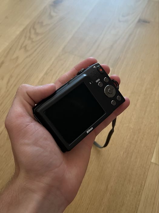 Як НОВИЙ! Nikon s3300 з комплектом!