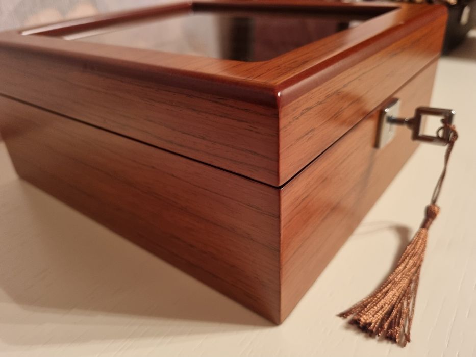 Органайзер шкатулка бокс для часов