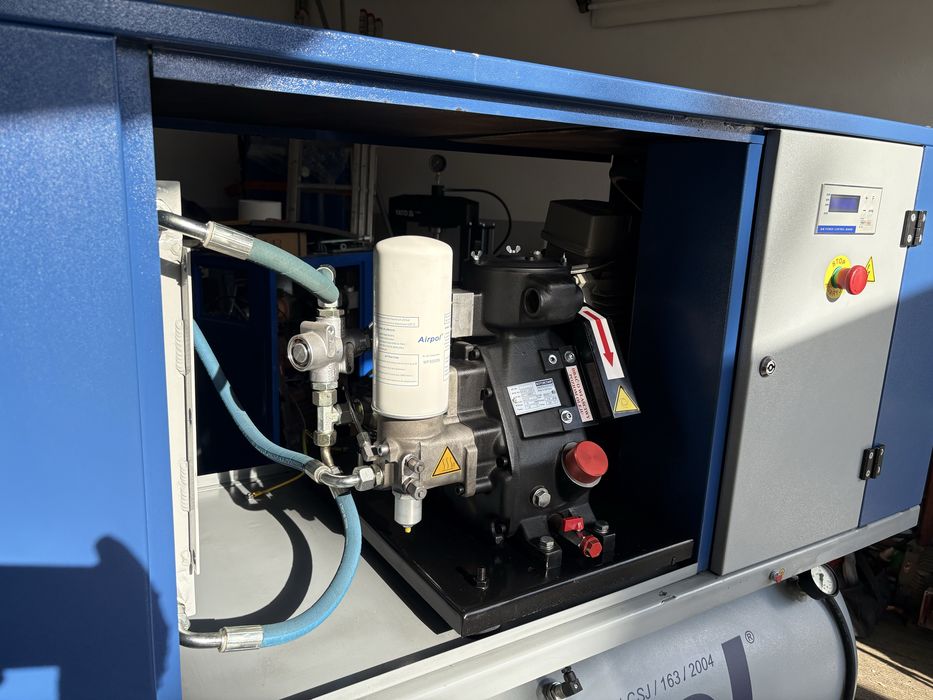 Kompresor śrubowy Airpol K7 7,5kW 10 bar jak nowy