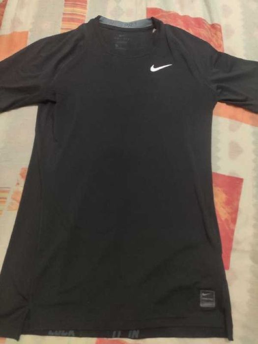 Футболка NIKE PRO L комперссионная