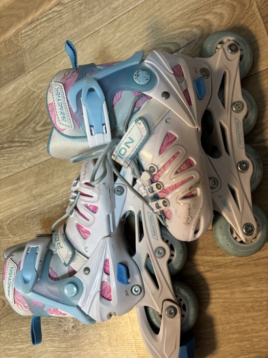 Продам ролики на девочку размер 28-31