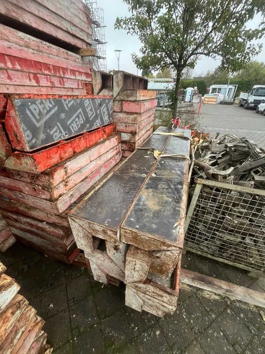 PERI TRIO 2,7m z osprzętem 251m2 Szalunek szalunki ścienne deskowania budowlane system do betonowania żelbety