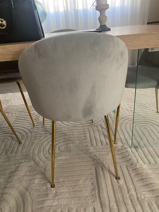 Cadeiras de sala de jantar em veludo