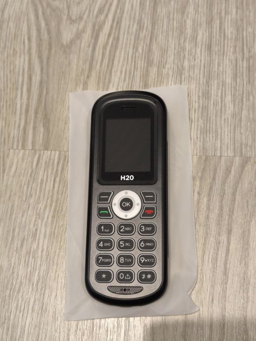 Vendo NOVO Telemóvel Mobiwire H20