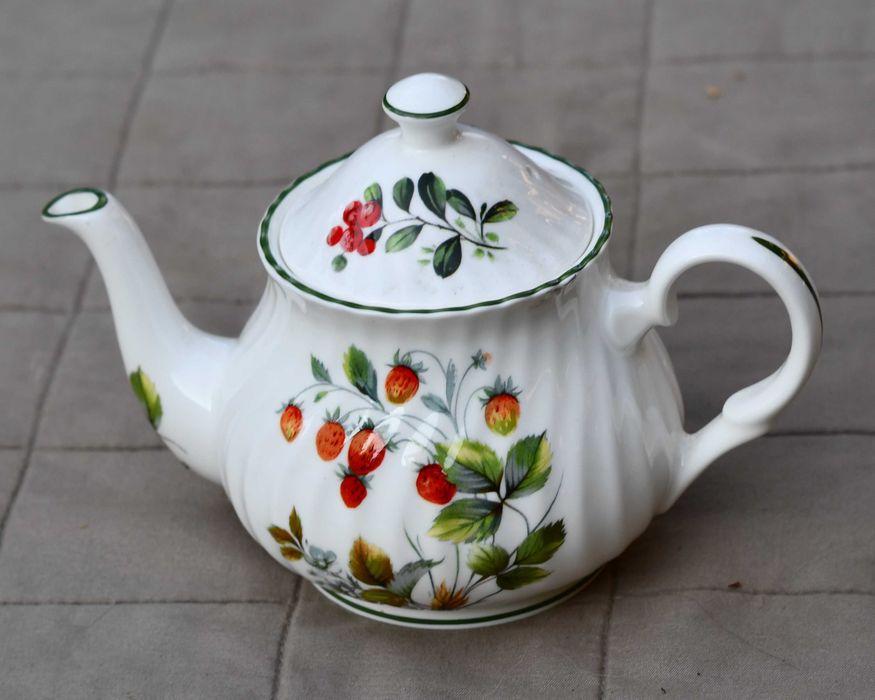 Dzbanek do herbaty  porcelana  David Michael