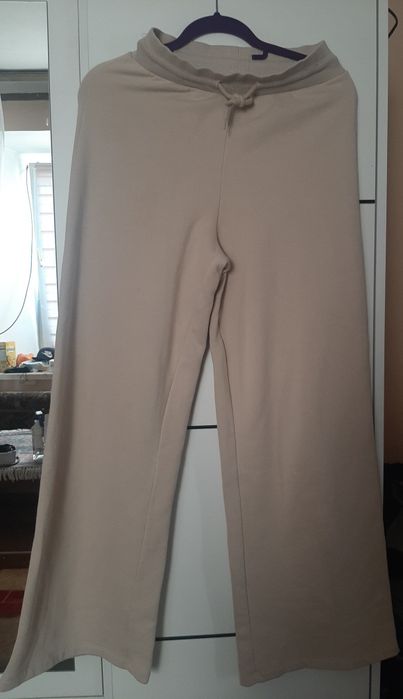 Spodnie szerokie nogawki