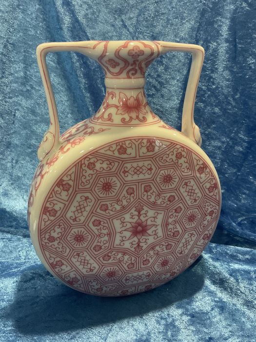 Garrafa vista alegre porcelana alt 23 cm ,anúncios abaixo