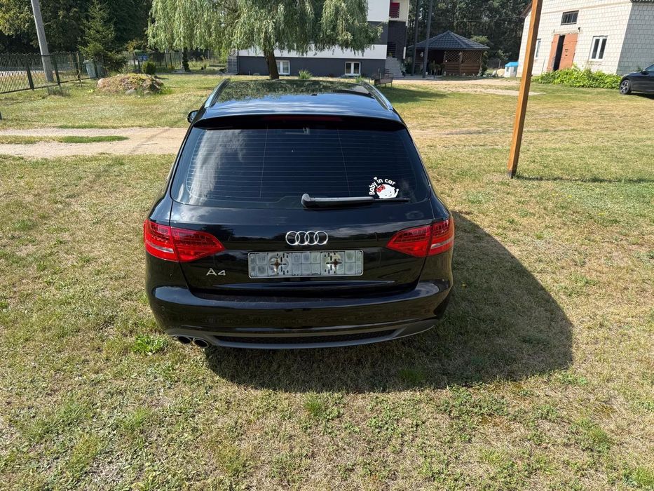 Audi a4 b8 2010r