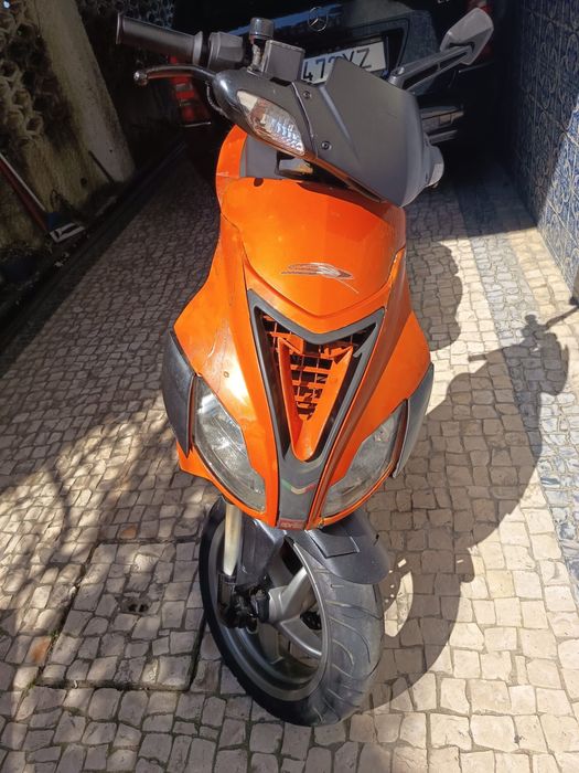 Mota scooter Aprilia 50