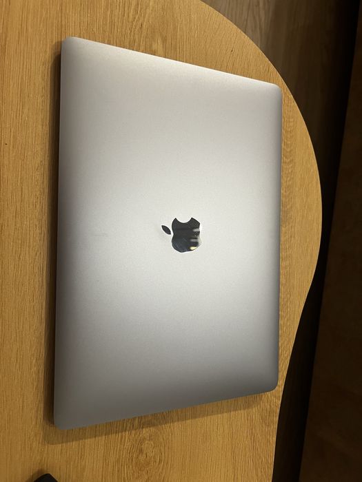 Apple MacBook Air M1 2020 8GB 箱あり apple-macbook-air-133-2020-m1-