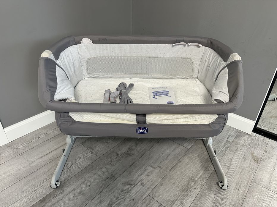 Продам ліжичко Chicco next2me dream
