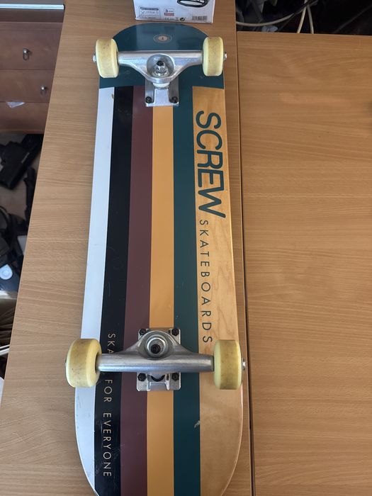 Skate Element + chave mestre