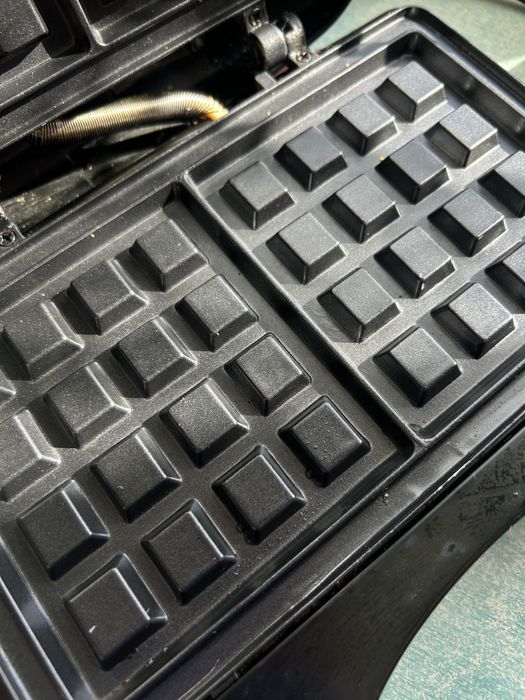 Вафельниця esperanza