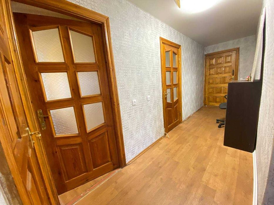 Продам 2 к квартиру на Свердловському масиві 4561
