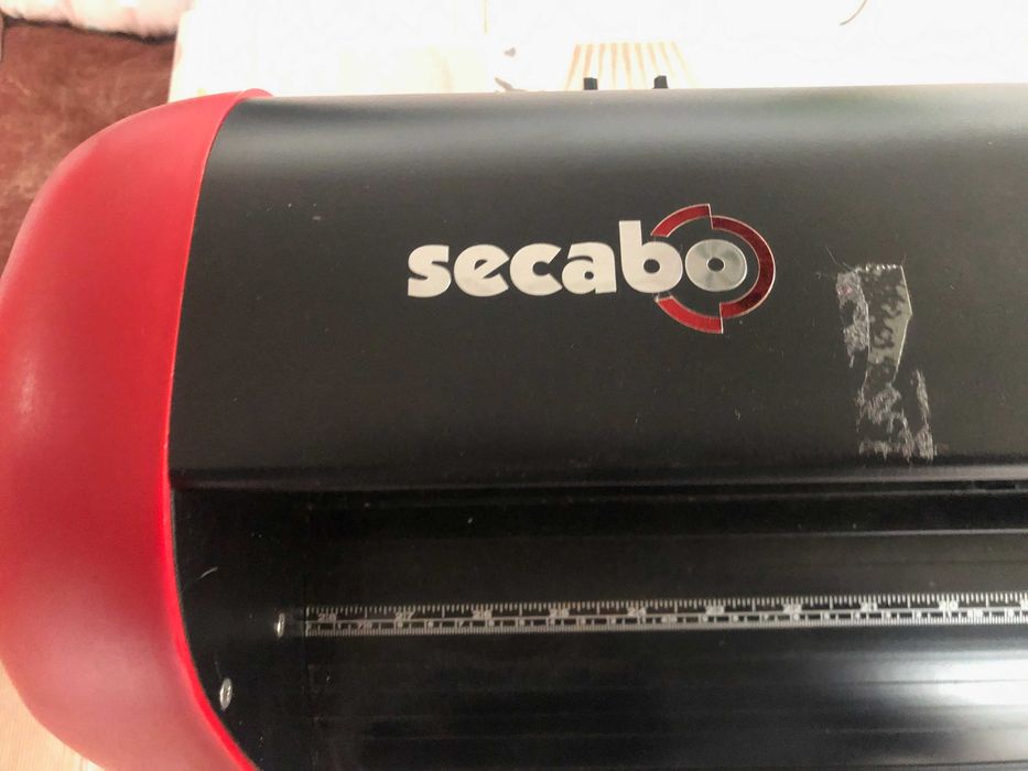Plotter corte a motor marca Secabo