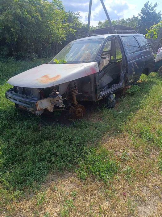 Продам21011 кузов с документами