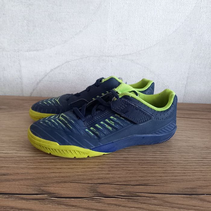 Decathlon футзалки 31р кросівки для тренувань