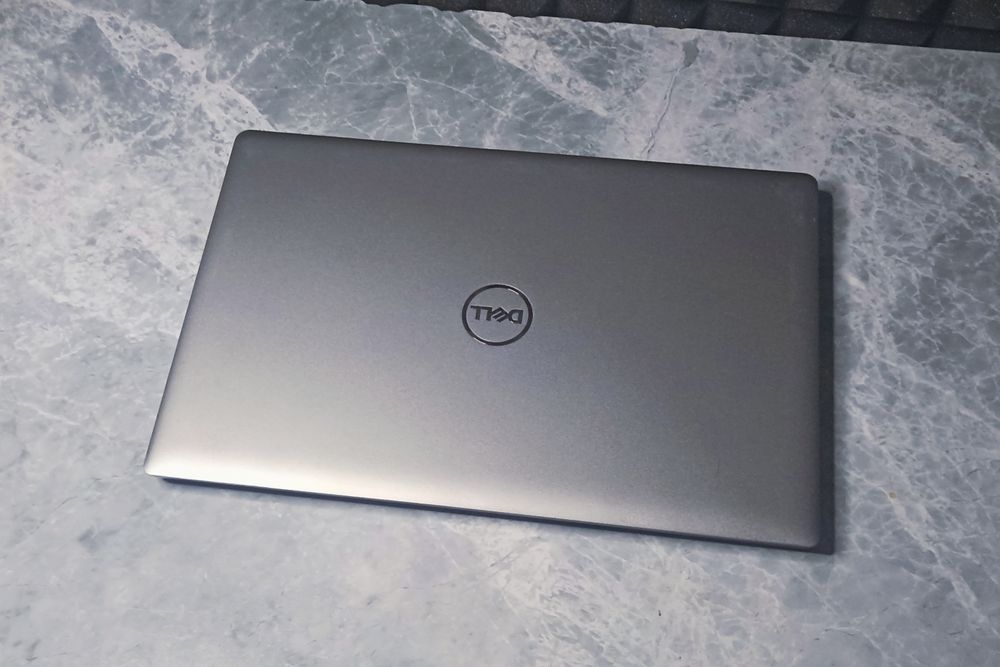 Ігровий ноутбук Dell / i5-11 / intel Iris Xe / DDR4 8GB / SSD m2 NVMe