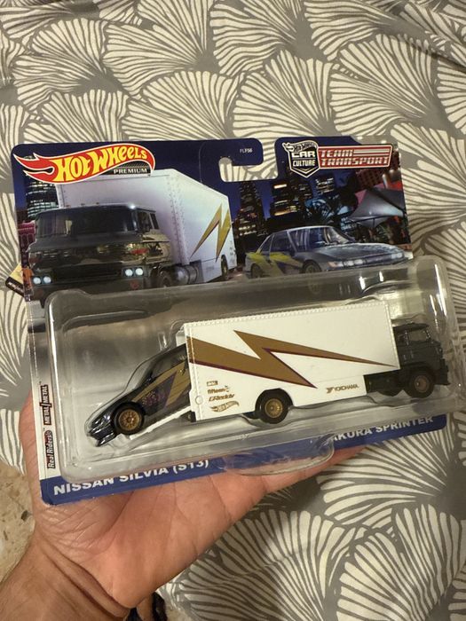 Hot wheels premium