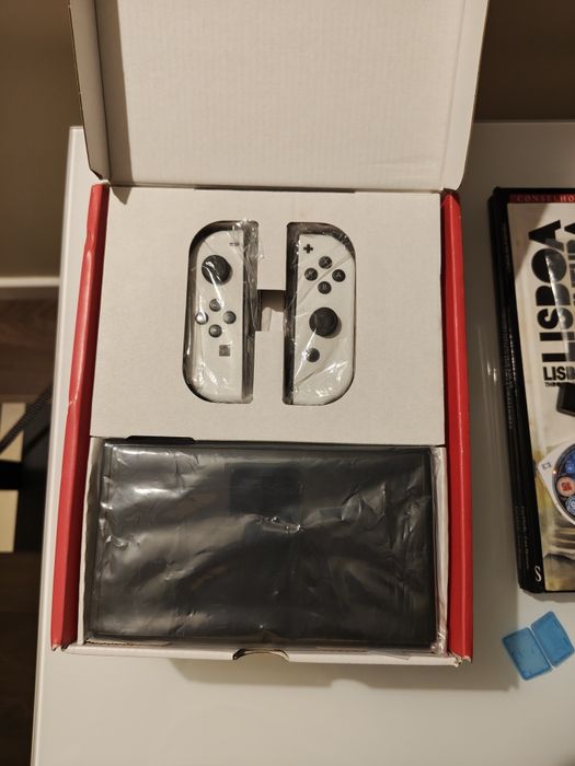 Switch Oled desbloqueada  256gb