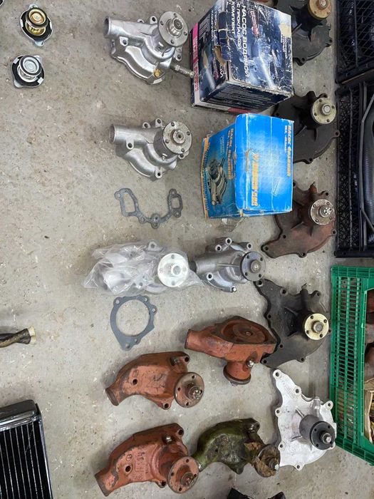 Помпи, водяні насоси, патрубки Уаз, Газ 51, Газ 52, Газ 53, Газ 69