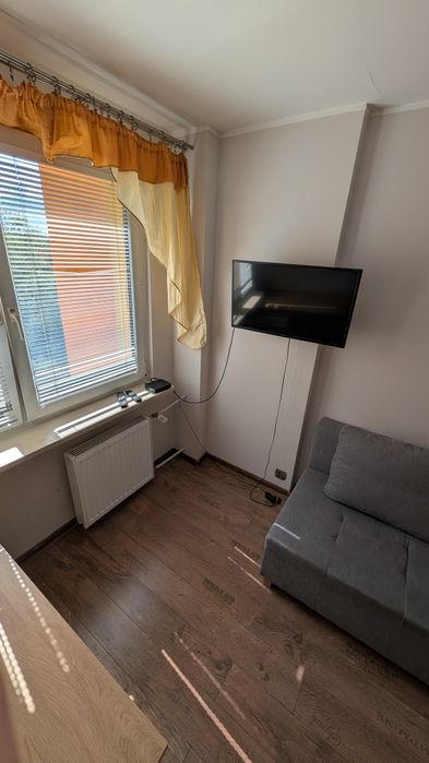 Umeblowany pokój w cichej i dobrze skomunikowanej okolicy