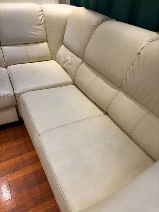 Sofa narożna ze skóry