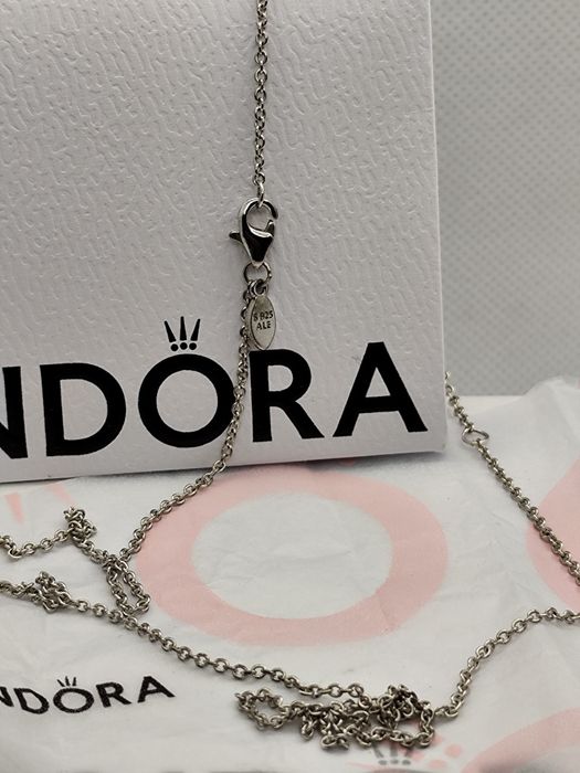 Colar/fio da Pandora