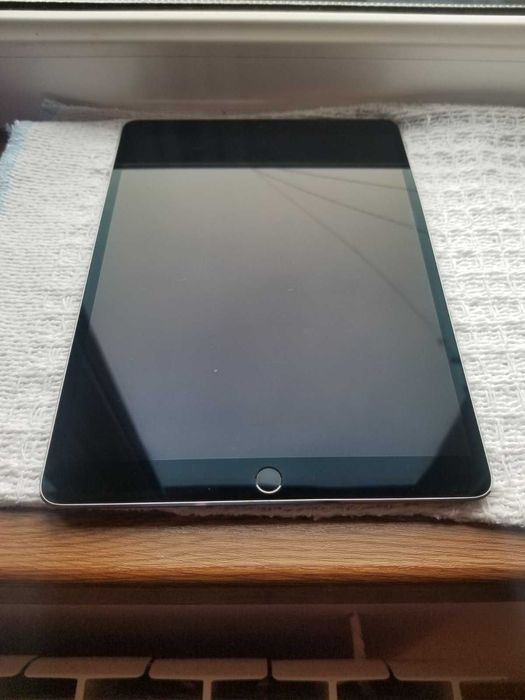 ipad pro 256 gb 10.5 LTE ідеальний стан гб