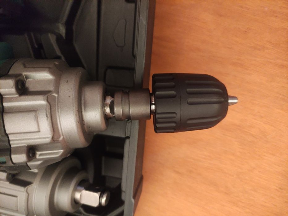 Bucha universal com adaptador para pistola de impacto Parkside