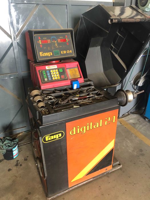 Máquina de equilibrar Faip