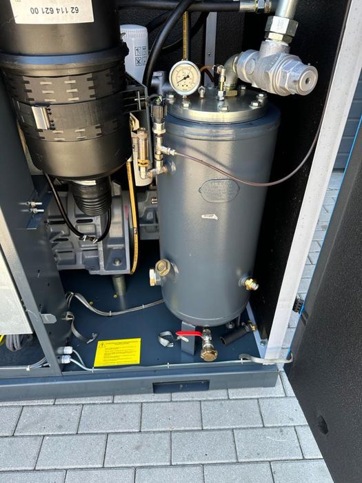 Kompresor śrubowy  ATLAS COPCO VSD 55KW FALOWNIK