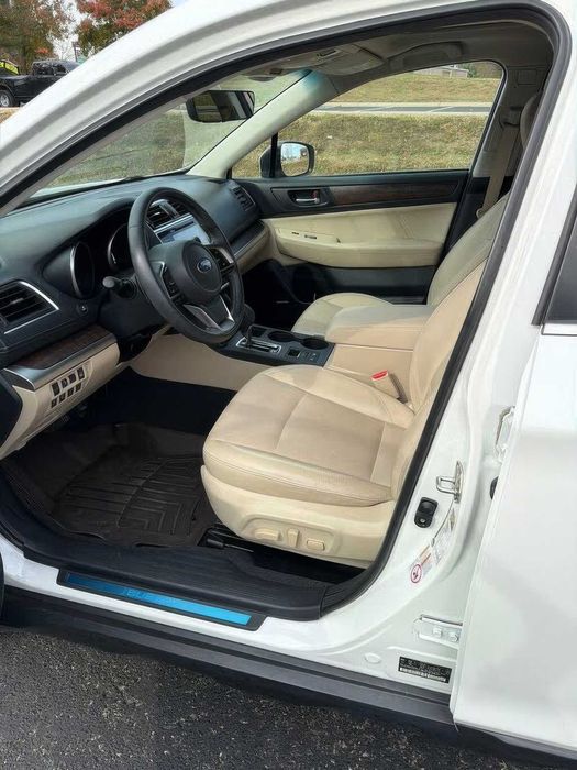 Subaru Outback Limited      2019