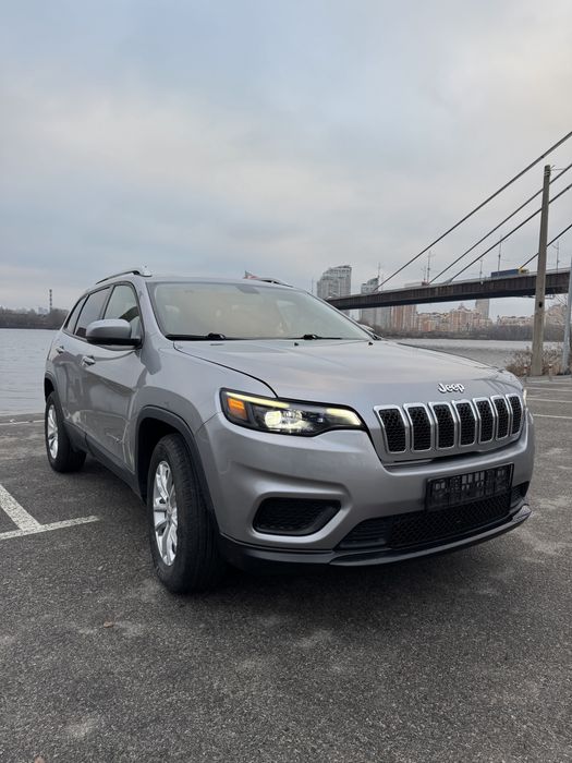 Продам Jeep Cherokee в рассрочку, викуп авто