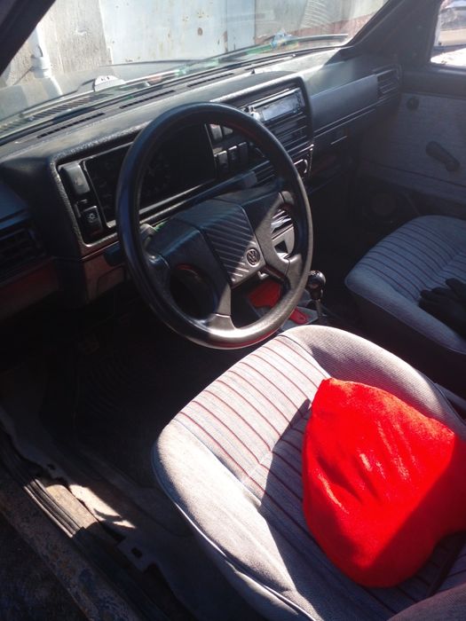 Продаю Гольф 2 в хрошому стані .