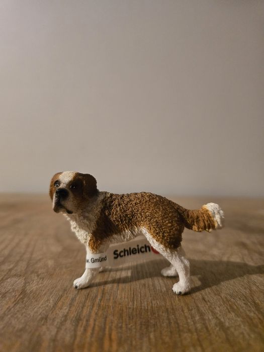 Schleich pies bernardyn figurka model wycofany z 2014 r.