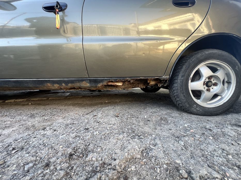 Продам автомобіль Daewoo Lanos