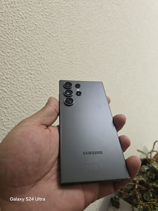 Vendo ou troco Samsung s24 ultra 5 g ler a descrição negociável