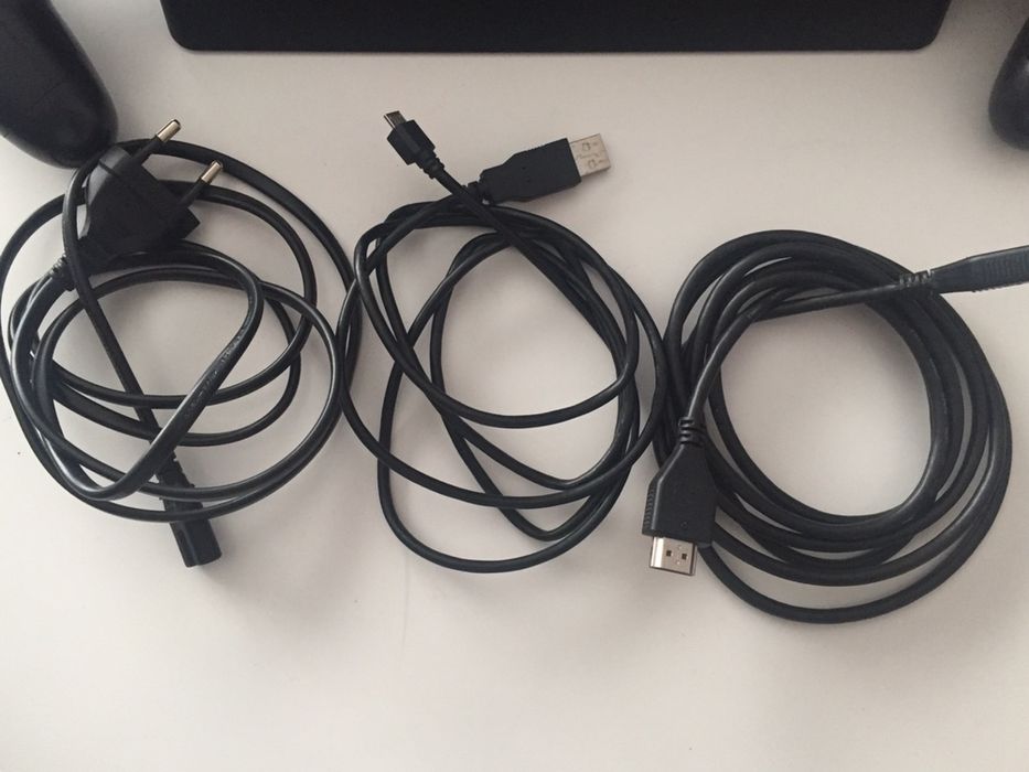 PlayStation 4 Slim (PS4) - 1 TB