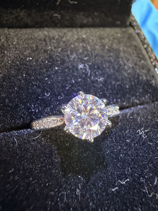 Pierścionek Moissanite