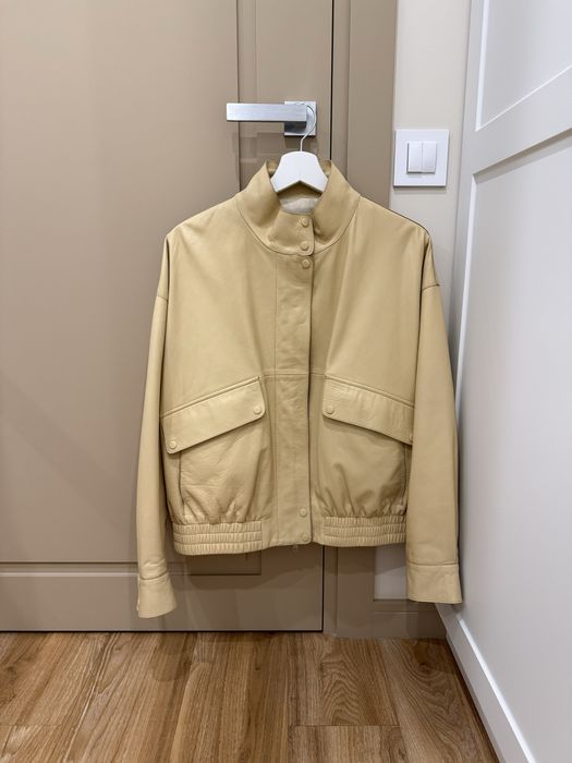 Massimo Dutti. Куртка жіноча шкіряна. Розмір L. Кольор пісочний.