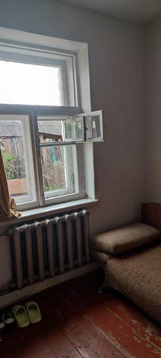 Продам половину будинку в Тетерівці .