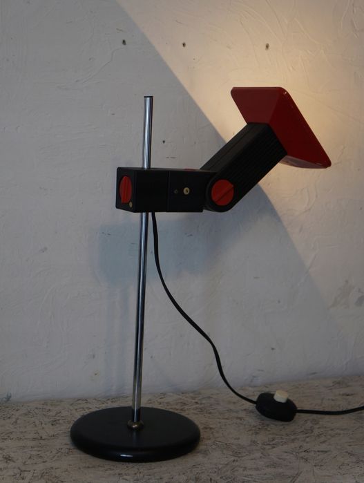 Stara lampka biurkowa