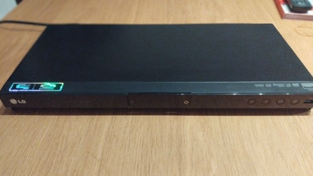 Odtwarzacz  DVD - LG DVX482