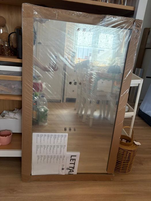 Simple IKEA Mirror511577244125767680